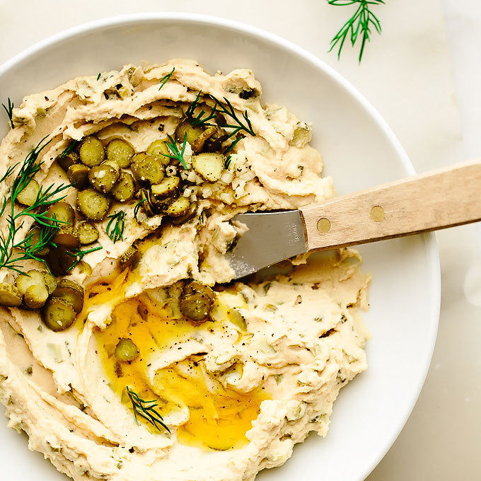 Crisp &amp; Co | Dill Pickle &amp; Roasted Garlic Hummus